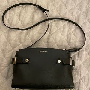 Henri Bendel Purse Like New!